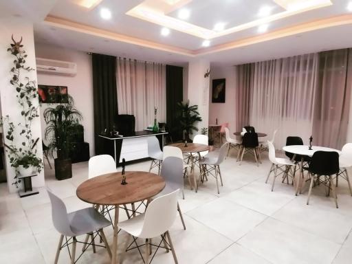 عکس کافه گوزن