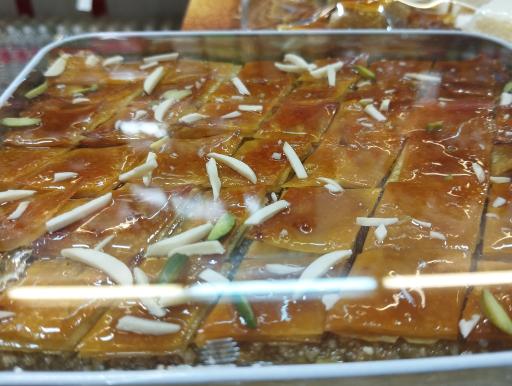 عکس قنادی و عرقیات طالبی