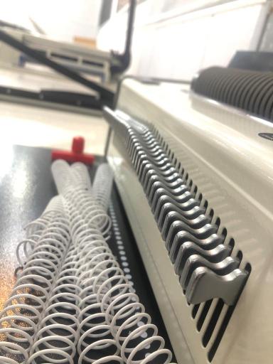 عکس دفتر چاپ بامداد