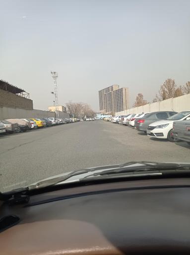 عکس پارکینگ اختصاصی کارکنان شرکت واحد