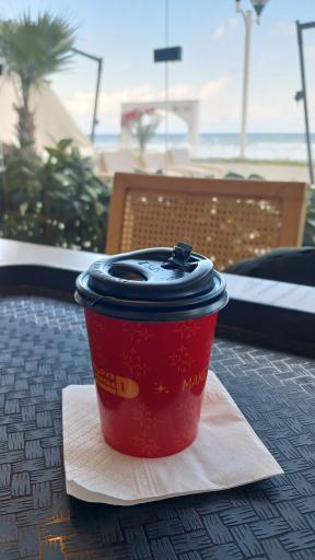 عکس کافی شاپ ساحلی هایت