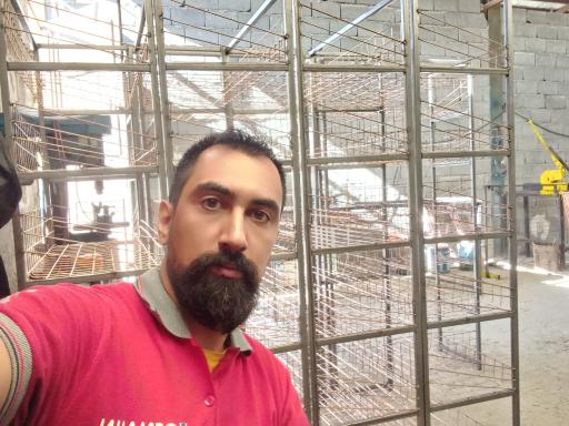 عکس تولید استند فلزی فروشگاهی هایپری