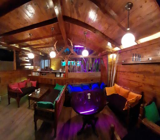 عکس کافه راش 