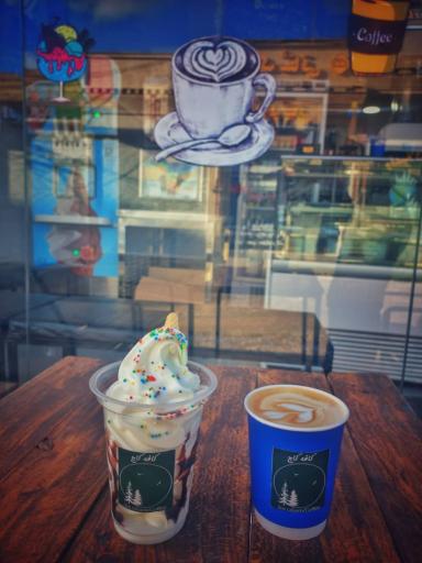 عکس کافه بستنی کاج