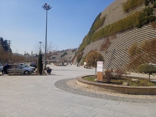 عکس پارکینگ بوستان امید