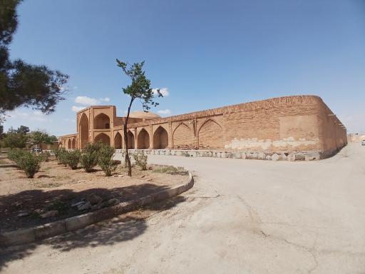 عکس کاروانسرای تاریخی شیخ علی خان زنگنه