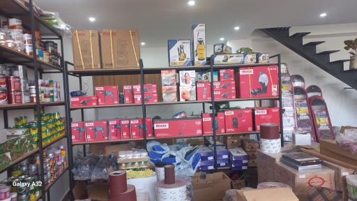 عکس فروشگاه رنگ و ابزار و مصالح ساختمانی بحری