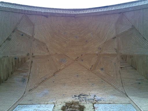 عکس کاروانسرای تاریخی شیخ علی خان زنگنه