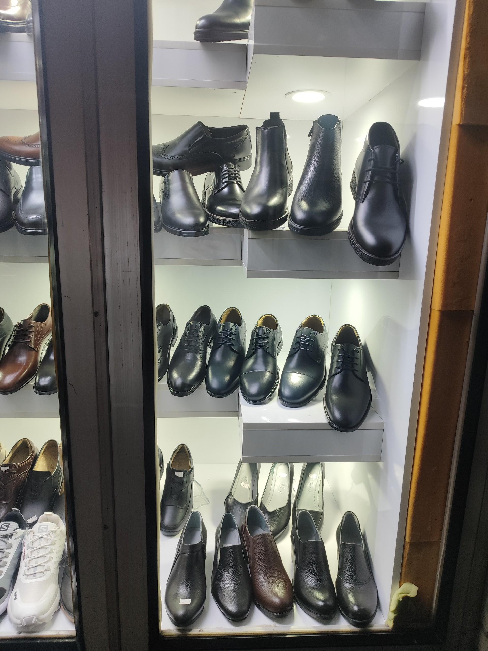 عکس تولیدی کفش اکبری 