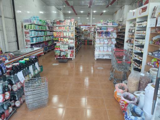 عکس فروشگاه های زنجیره ای ستارخان شعبه عجب شیر