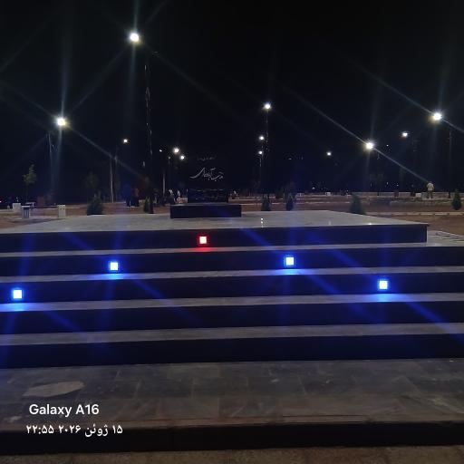عکس آرامگاه مذنب آباده ای شاعر معروف آباده