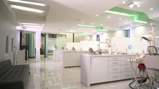 عکس کلینیک دندانپزشکی بارانا 