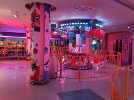 عکس شهربازی جزیره جادویی