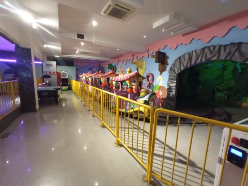 عکس شهربازی جزیره جادویی