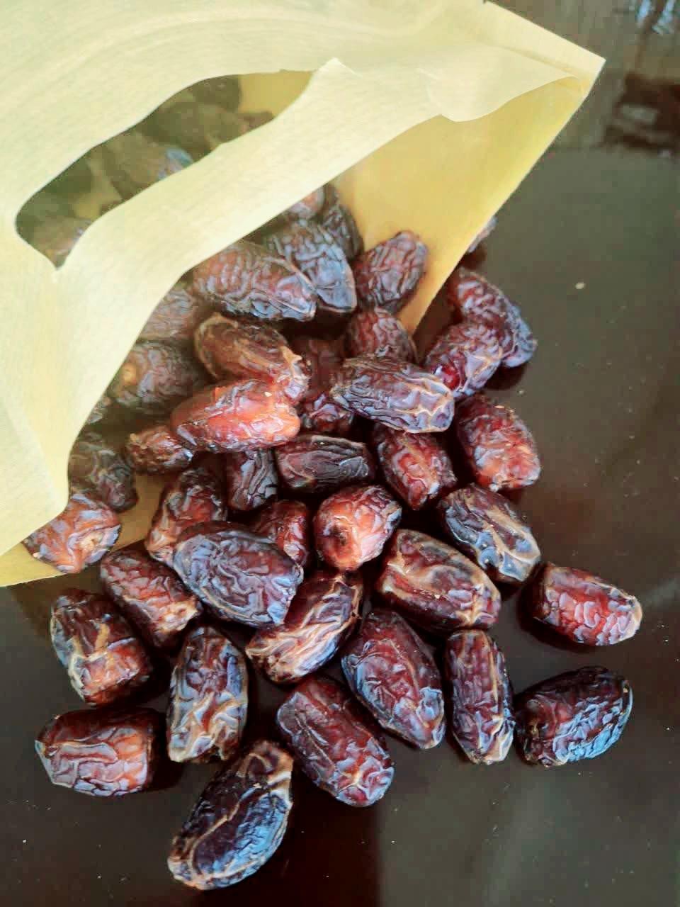 عکس مرکز خرید و فروش خرمای زاهدی