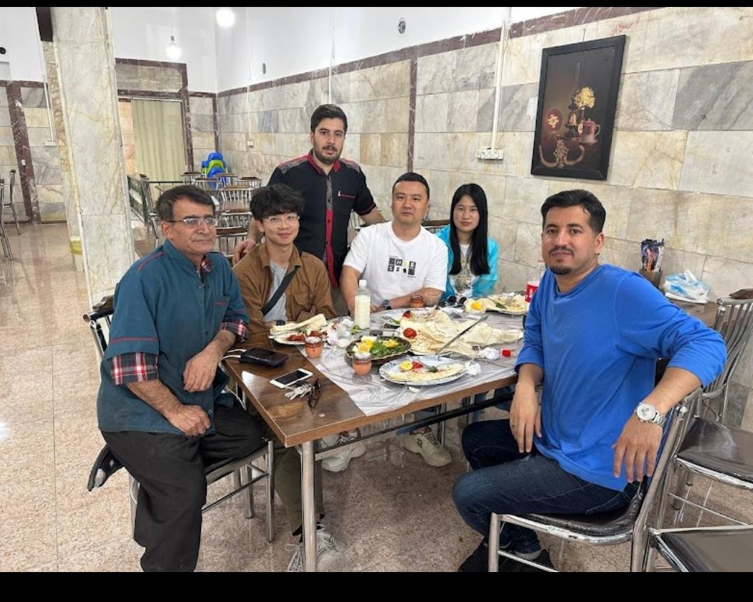 عکس غذاخوری ستاره شهر