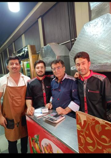 عکس غذاخوری ستاره شهر