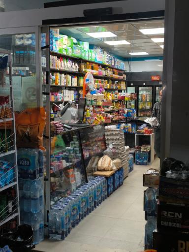عکس هایپرمارکت حسینی 