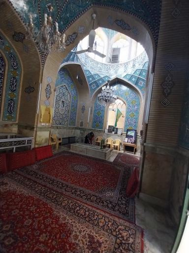 عکس آرامگاه محتشم کاشانی