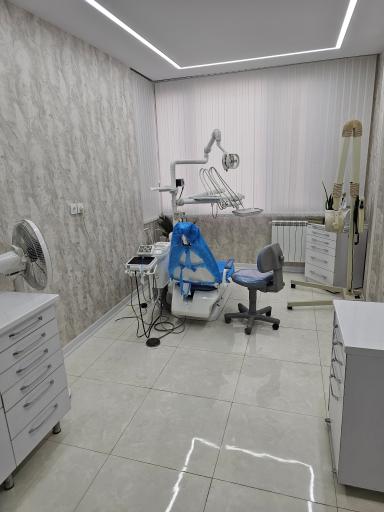 عکس دندانپزشکی دکتر سروی