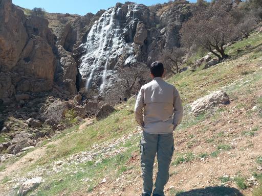 عکس آبشار ده چشمه