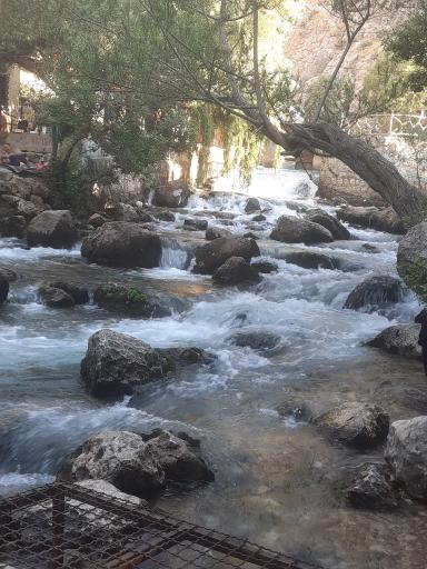 عکس آبشار ده چشمه