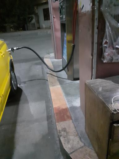 عکس پمپ گاز CNG نگارستان
