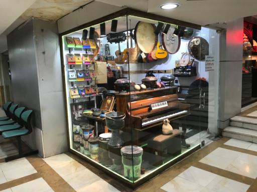 عکس بازار سنتی ستارخان فاز یک