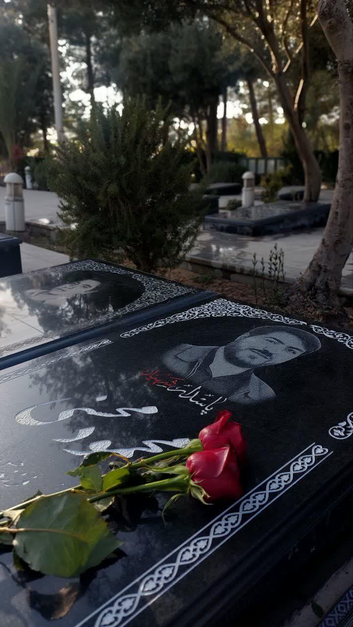 عکس مزار شهید محمود محسنی 