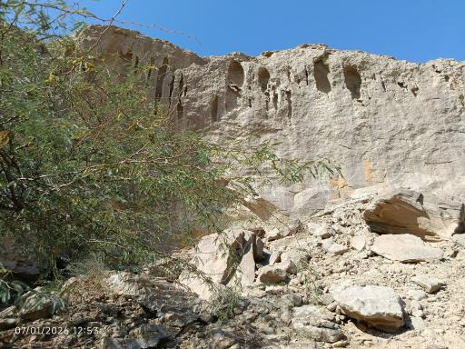 عکس غارهای سه گانه و معبد بان مسیتی