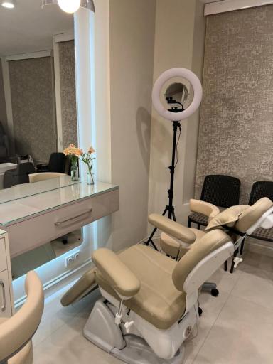 عکس سالن زیبایی مریم ایرانمنش 