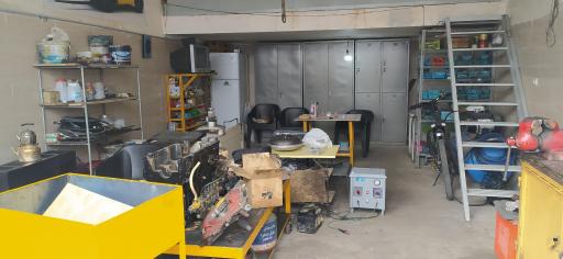 عکس تعمیرگاه لیفتراک پاکدل