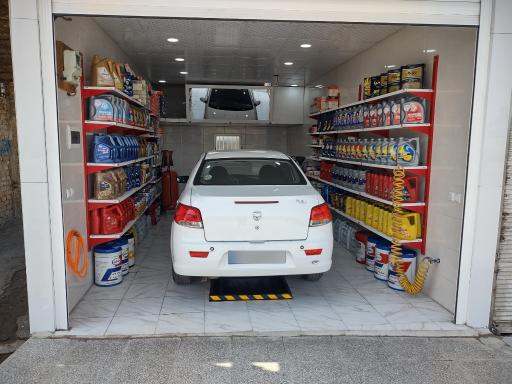 عکس اتوسرویس و تعویض روغن پارسا