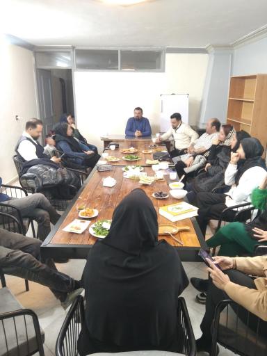 عکس کافه کتاب حضور عشق