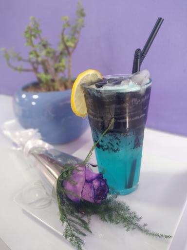 عکس کافه بنفش
