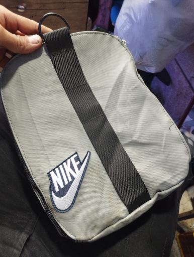 عکس تعمیرات چمدان امیر