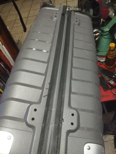 عکس تعمیرات چمدان امیر