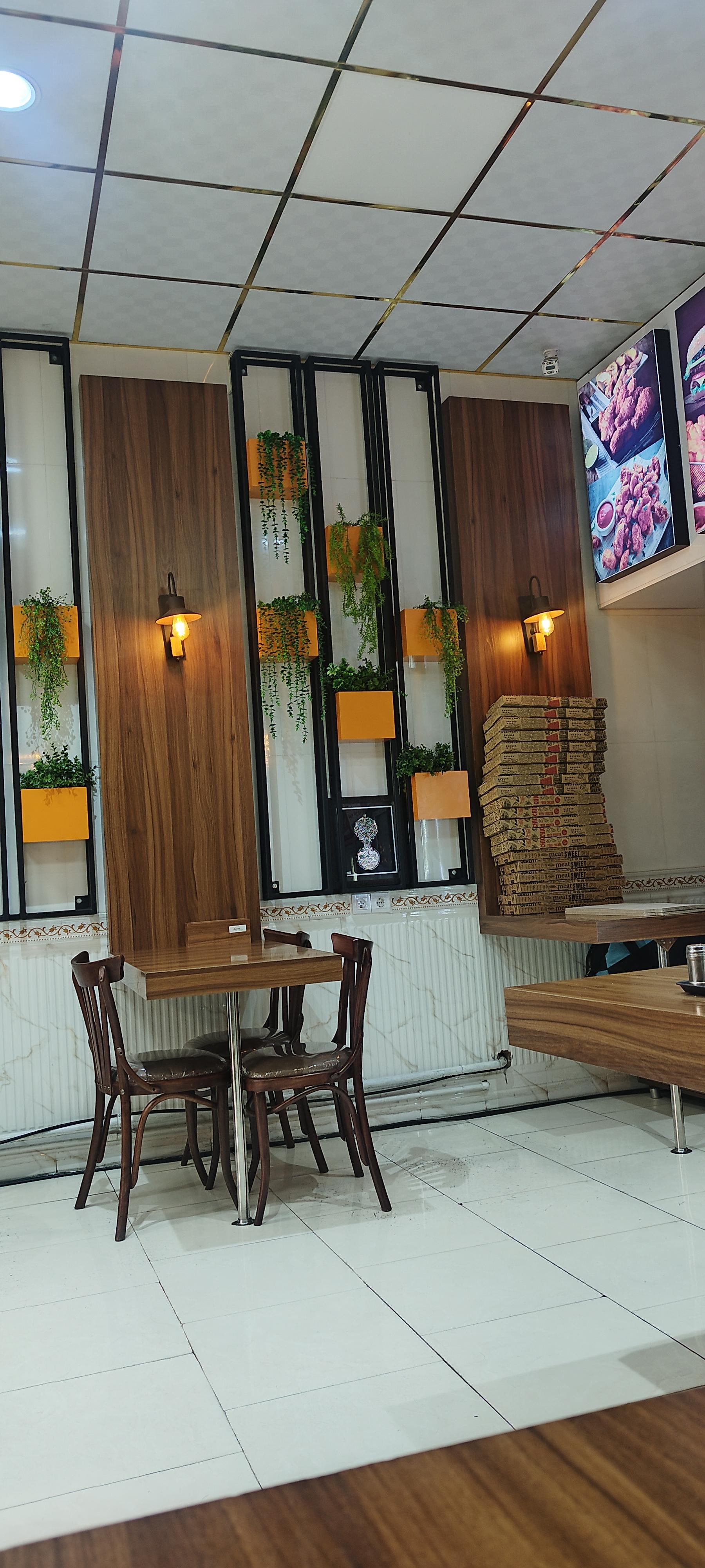 عکس پیتزا آذریاشار