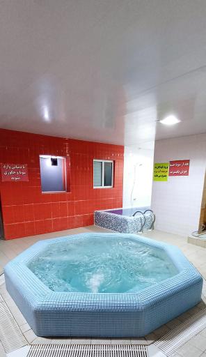 عکس استخر عمومی سرپوشیده نوشهر (گردکل)