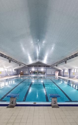 عکس استخر عمومی سرپوشیده نوشهر (گردکل)