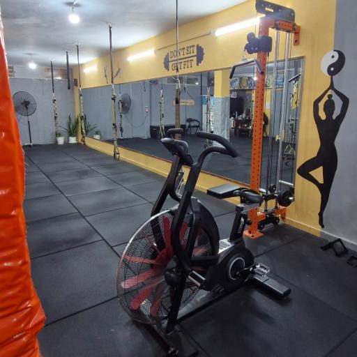 عکس باشگاه ورزشی کارما ویژه بانوان