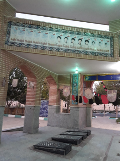 عکس گلزار شهدای کربکند 