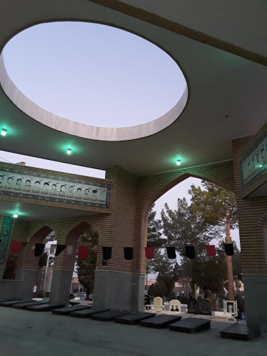 عکس گلزار شهدای کربکند 