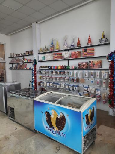 عکس خانه کیک و شیرینی رضا