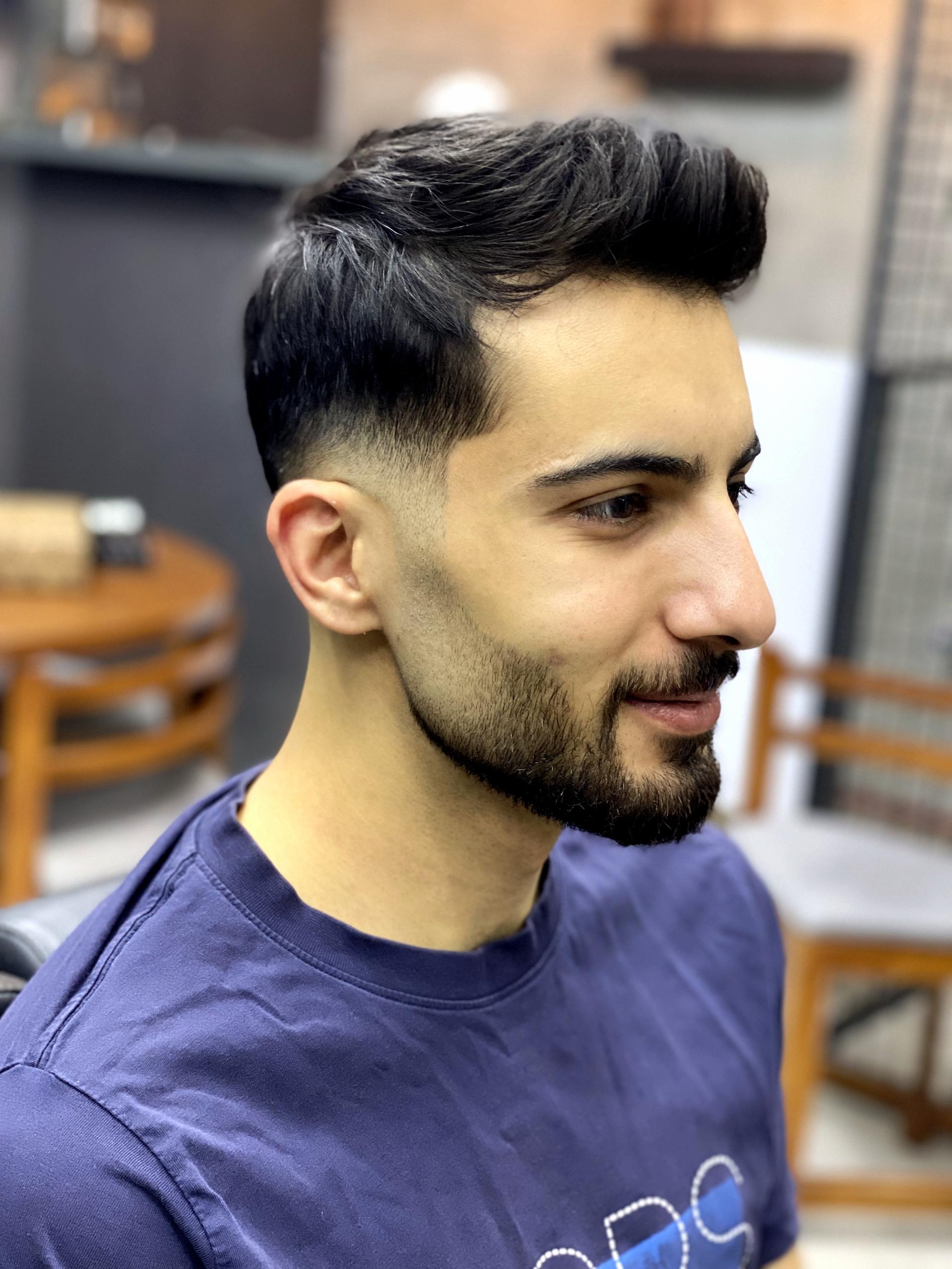 عکس آرایشگاه مردانه ویزارد