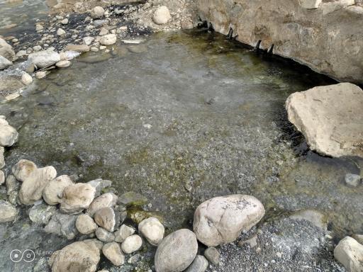 عکس چشمه آبگرم گلگیر