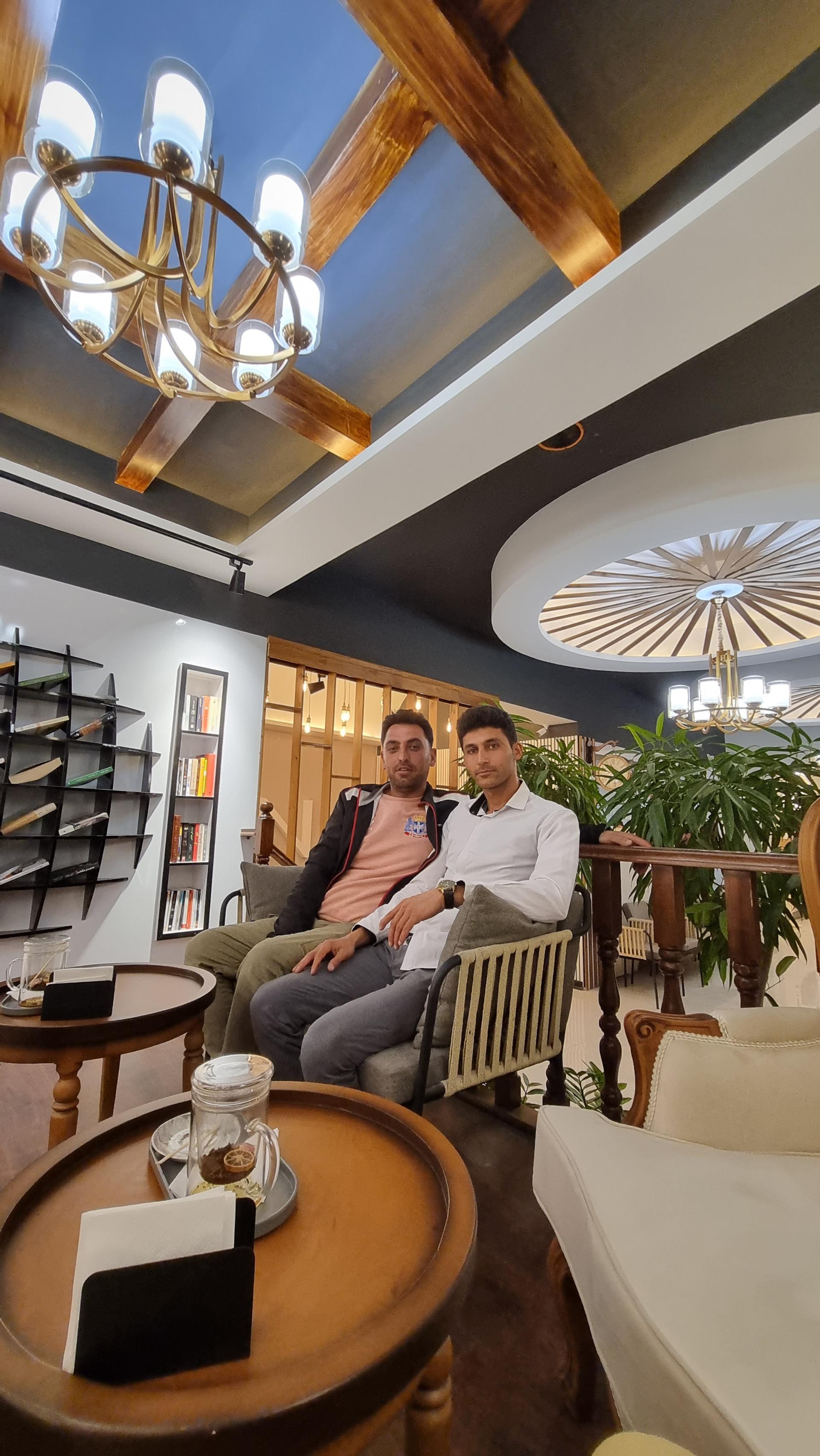 عکس کافی شاپ مرتضی