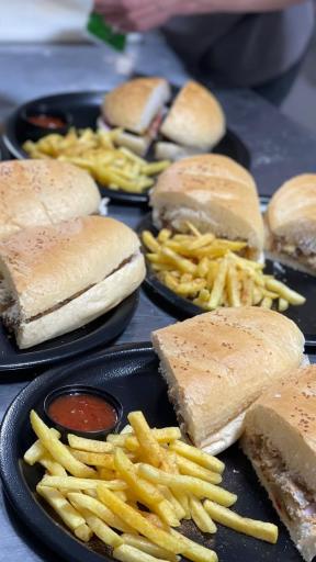 عکس کافه رستوران ریانا 