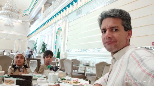 عکس تالار رستوران حاج رحیم