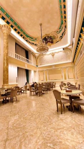 عکس تالار رستوران حاج رحیم